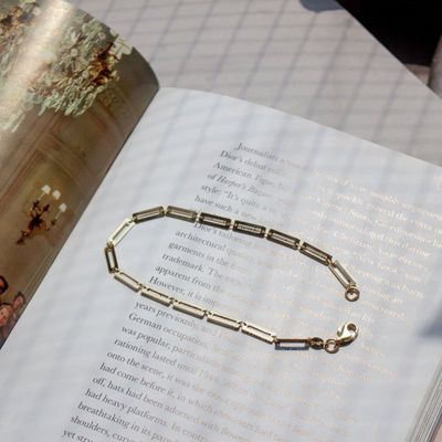 ANNA- 10k Gold Rectangular Link Bracelet