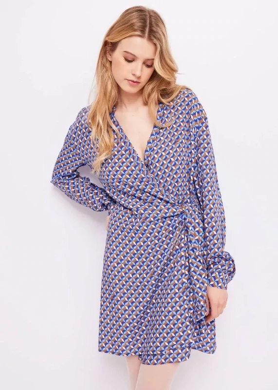 Vestido corto estampado geométrico