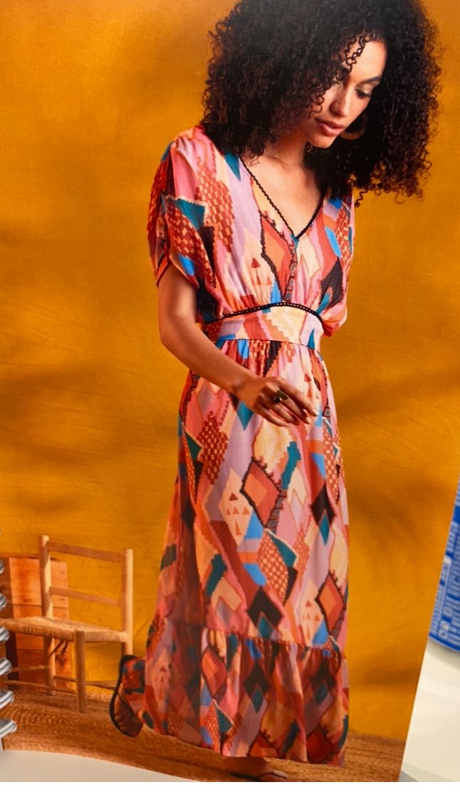 Vestido midi estampa trival naranja malva turquesa