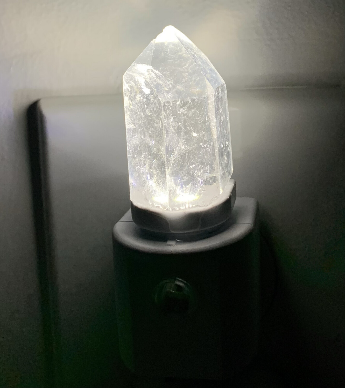 Quartz Crystal Nightlight Healing Energy Raw Reiki Crystal Natural Clear - Small