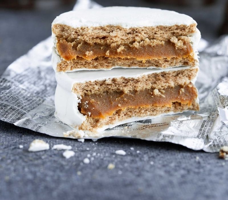ALFAJOR DE MERENGUE x 1 UNIDAD. 47 Gr