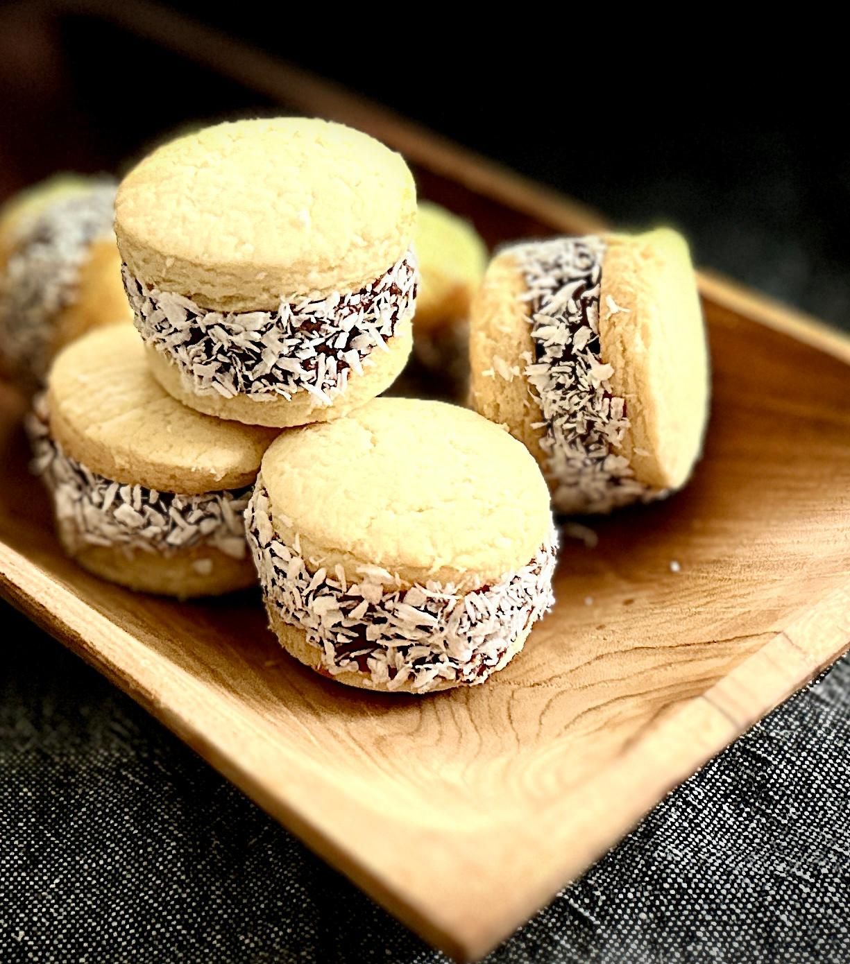 ALFAJORES DE MAICENA DELICATESSEN (12 Units.)