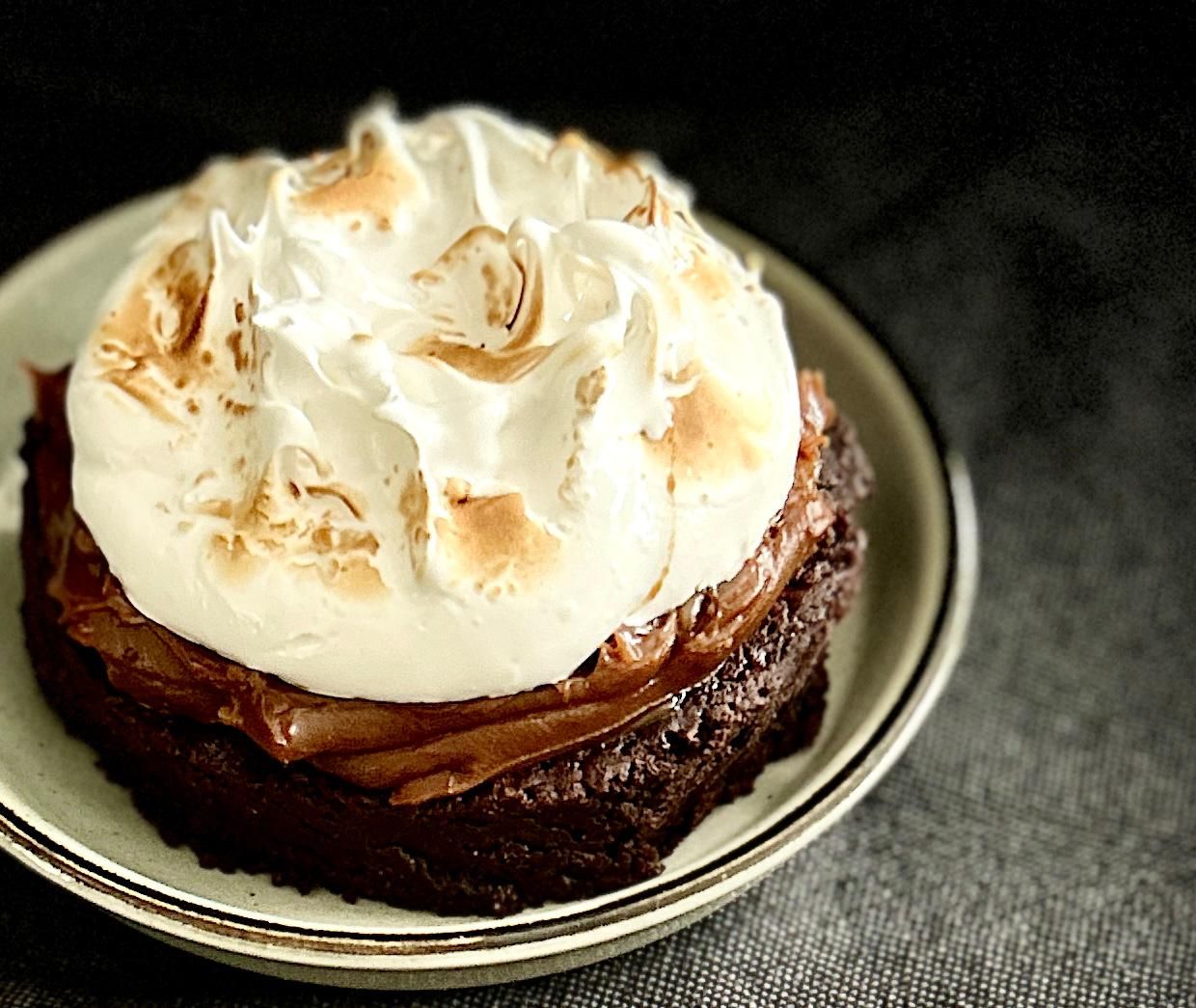 MINI BROWNIE CAKE