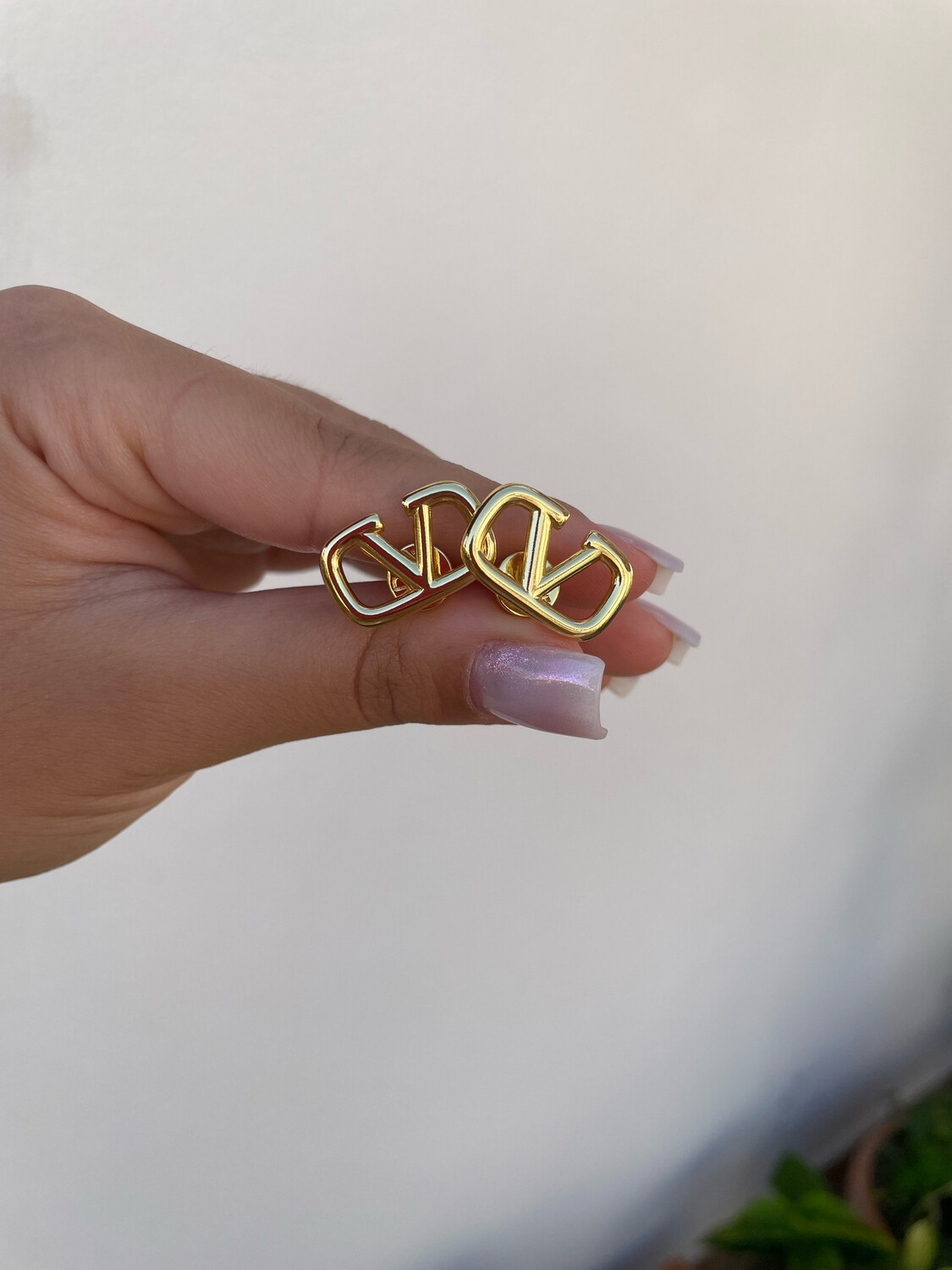 Orecchini V liscio lobo