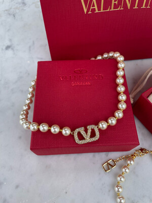 Collana V perle strass