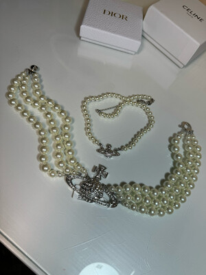 Collana westwood