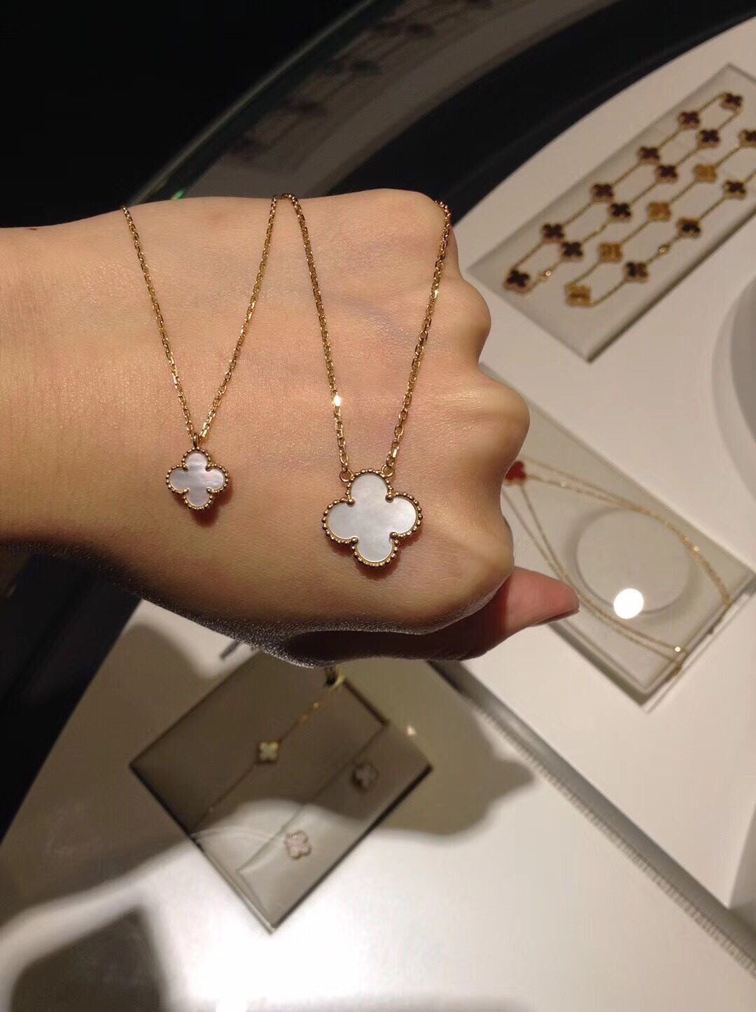 Collana 1 fiore grande 