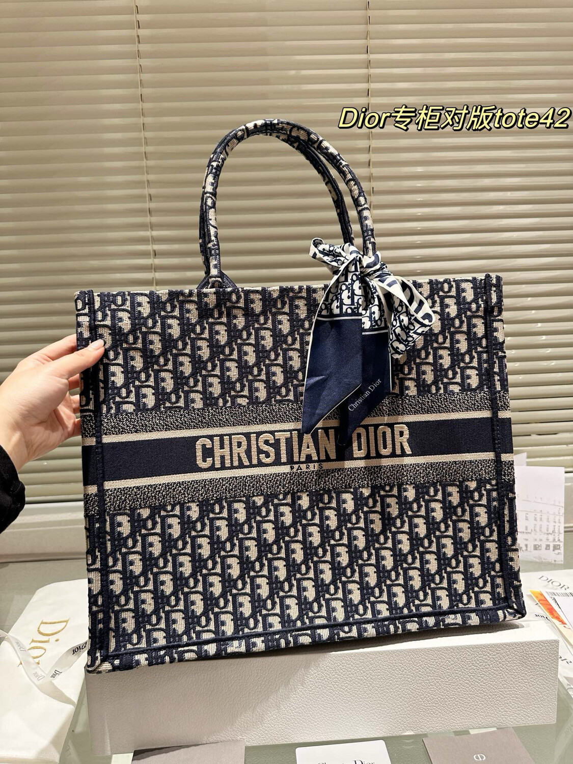 Borsa tote book