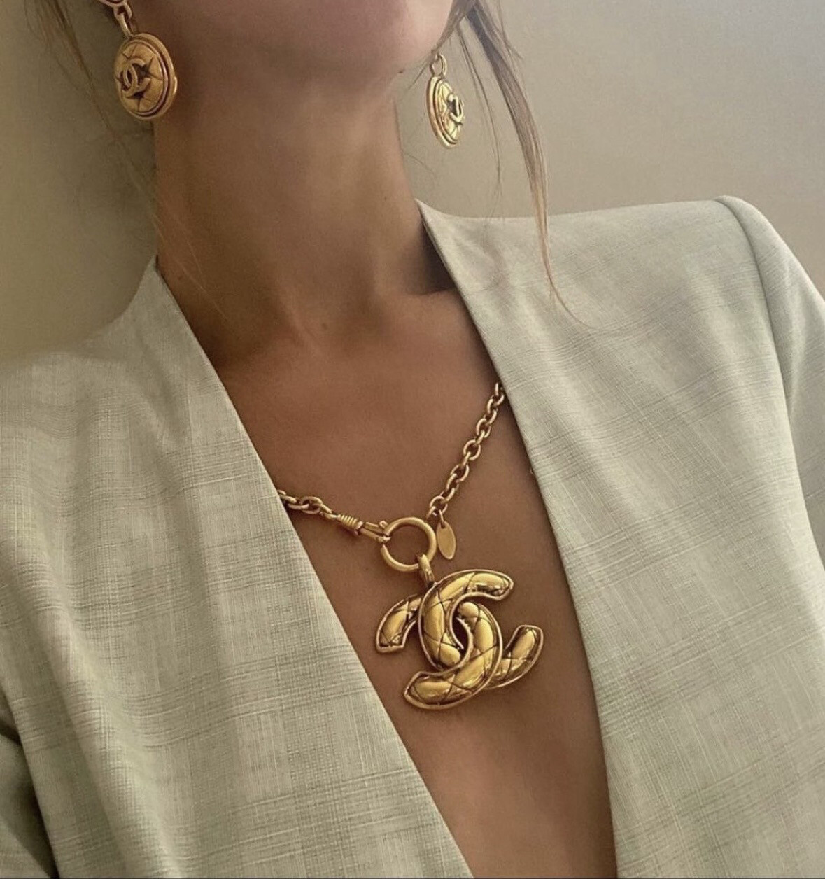 Orecchini cha bronzo 