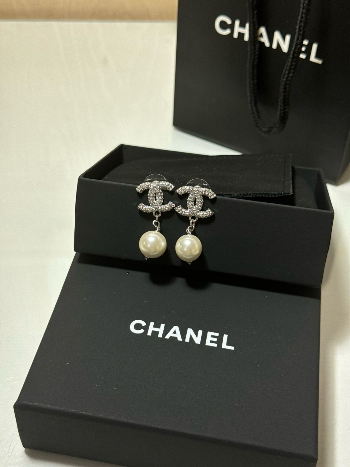 Orecchini cc perla strass argento 