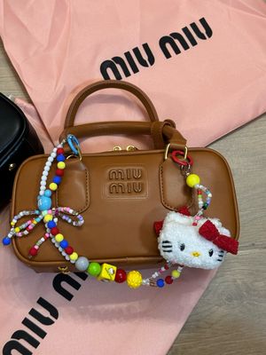 Charm Hello kitty
