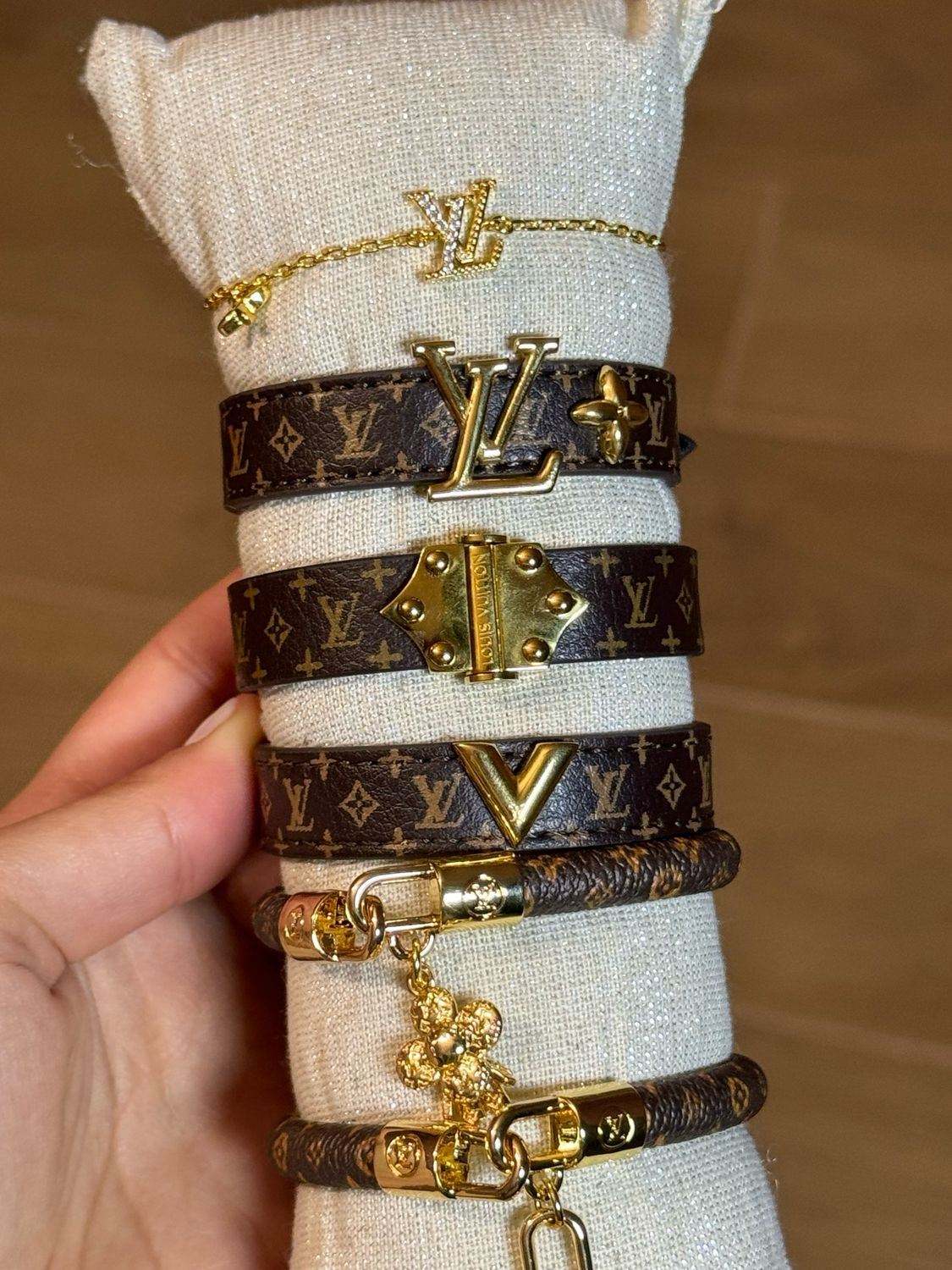 Braccialetti pelle