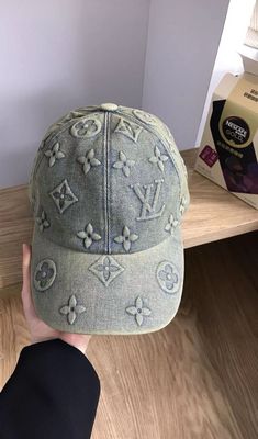 Cappello visiera lv jeans 