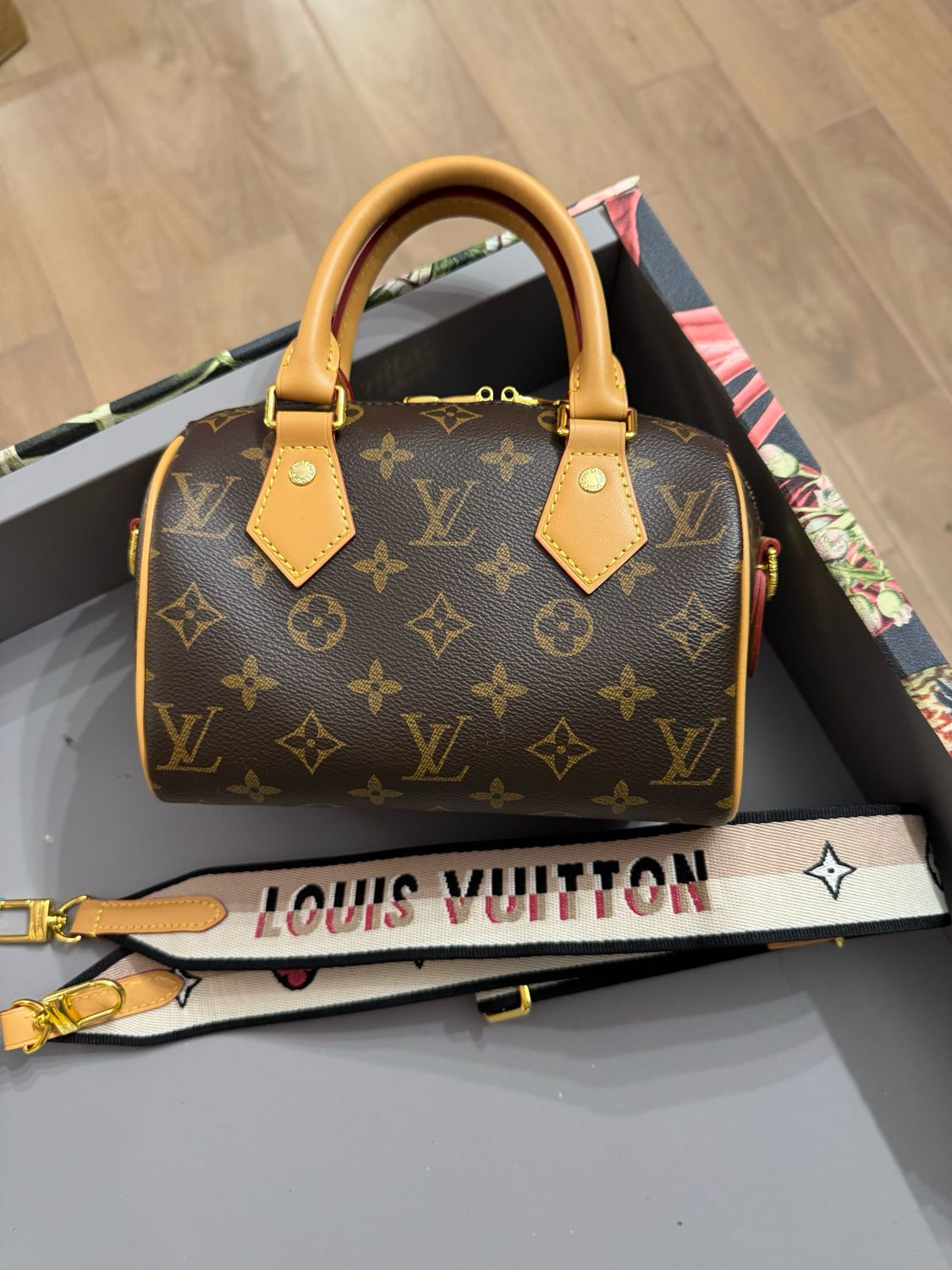 Bauletto piccolo Lv