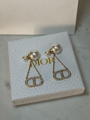 Orecchini perla pendente
