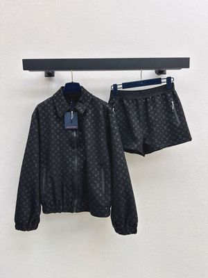 Set shorts e giacca Lv 