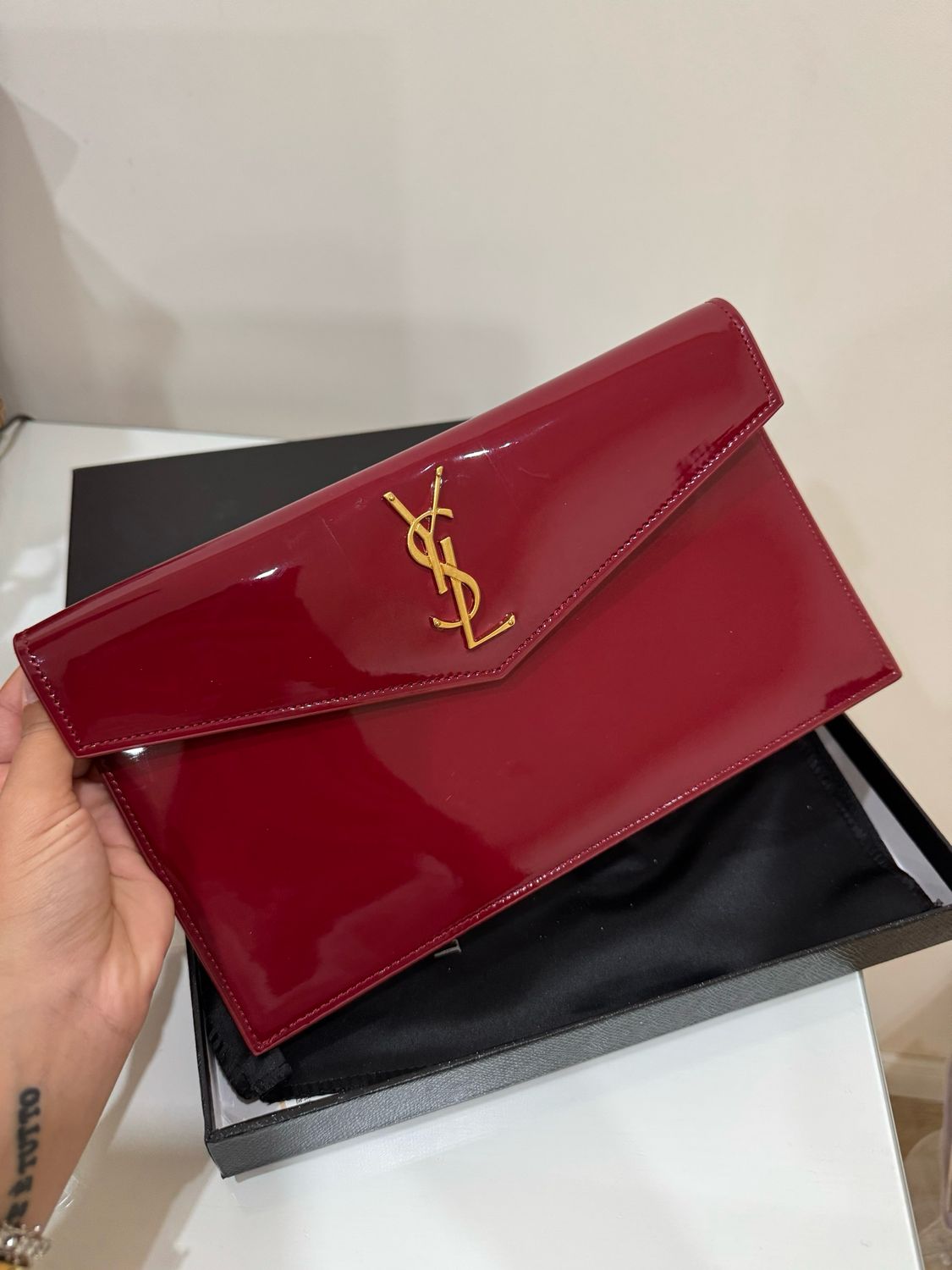 Pochette a mano Ysl lacca rosso