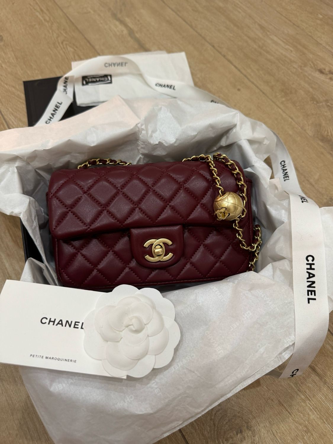 Borsa pallina bordeaux 