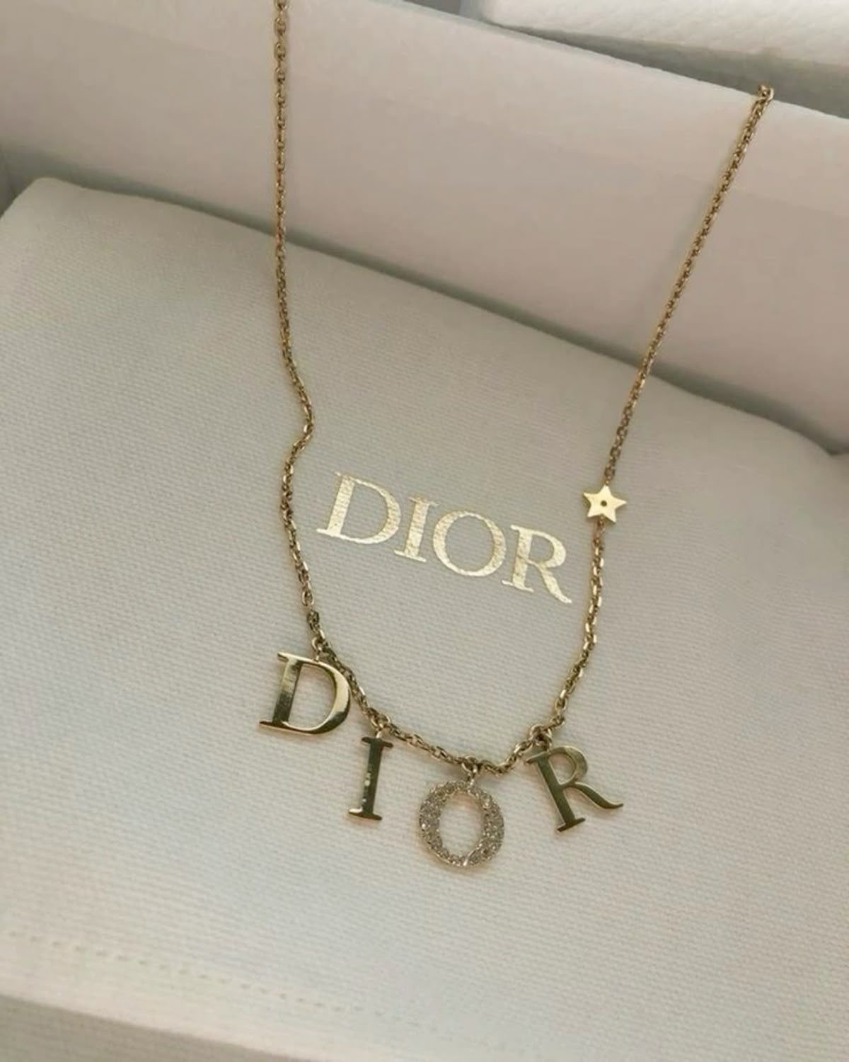 Collana scritta 