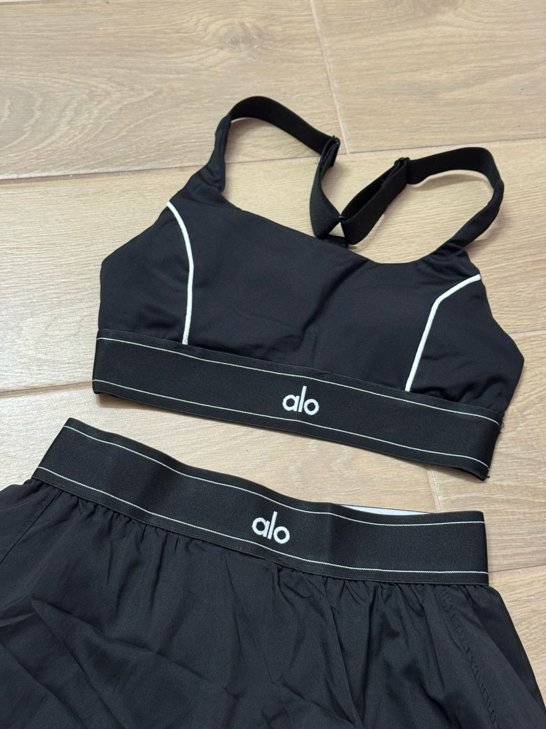 Set alo shorts e top