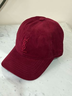 Berretto Ysl camoscio bordeaux 