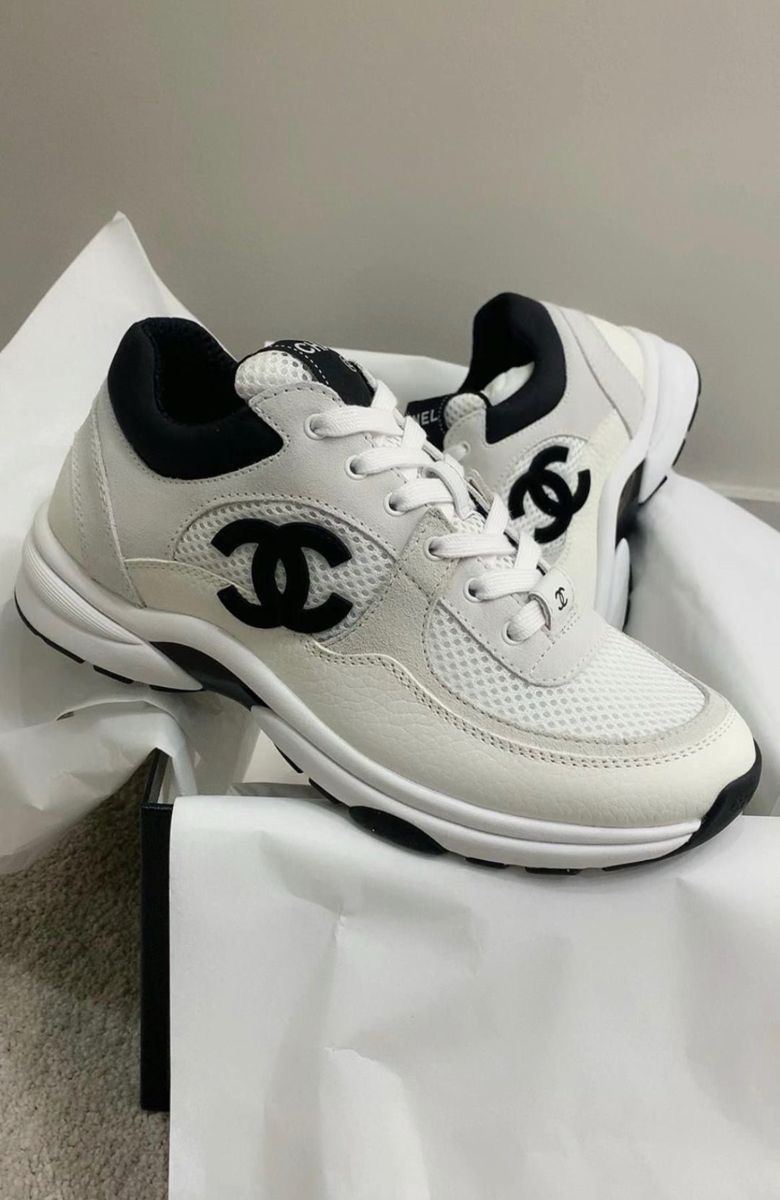 Sneakers cc Black and white 