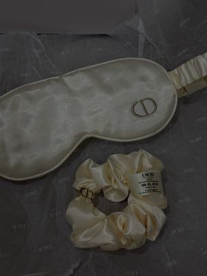 Maschera e scrunchie