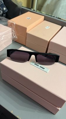 Occhiali Miu sole sfumati 