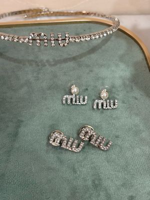 Orecchini Miu