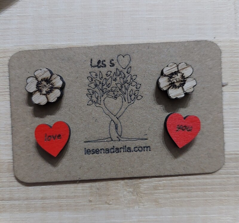 Komplet 2 parov uhančkov "love"