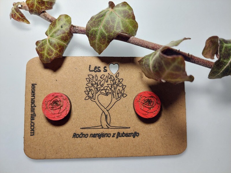 uhančki-rdeča vrtnica