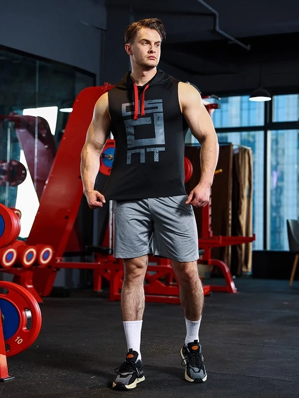 Camiseta deportiva con capucha Estilo Tank