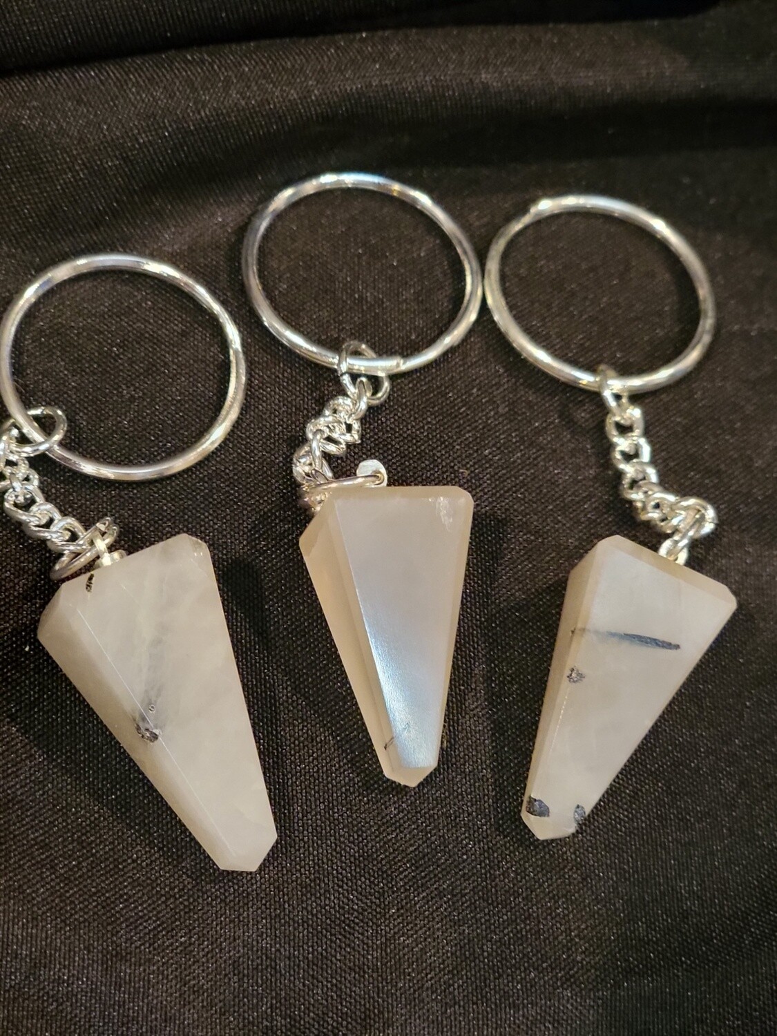 TOURMALATED QUARTZ OBELISK KEYCHAIN / 1&quot;-2&quot; AVG.