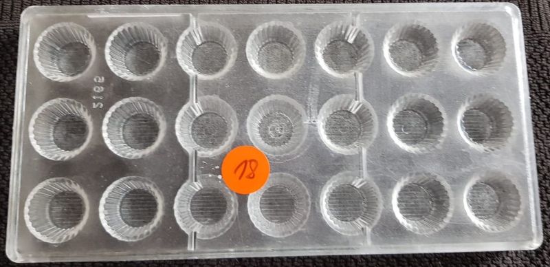 Form Nr.18  "Eiskonfekt"