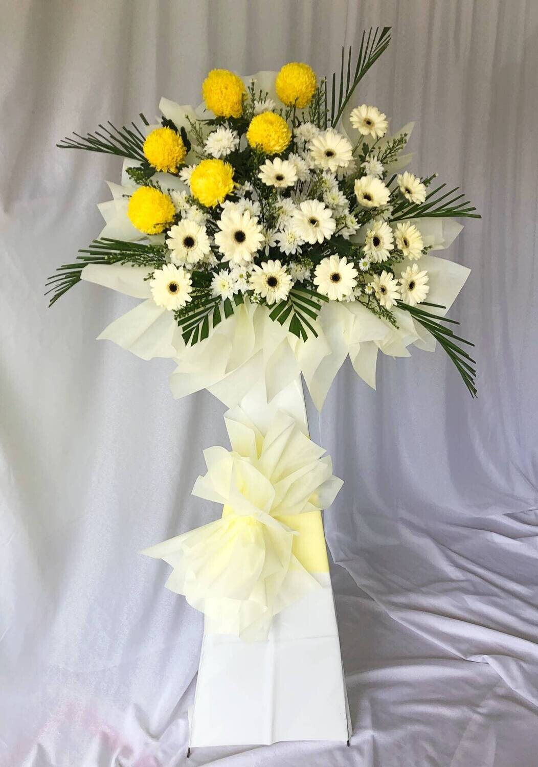 NELLY FLOWER STAND
