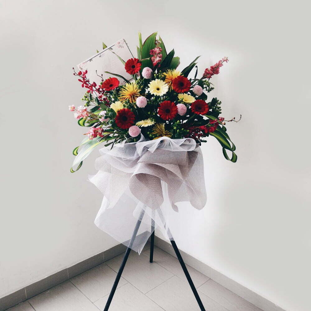 BITTERSWEET FLOWER STAND