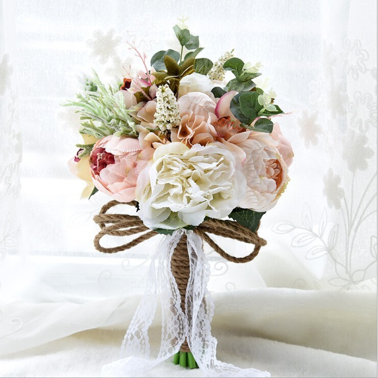 NESSA BRIDAL HAND BOUQUET