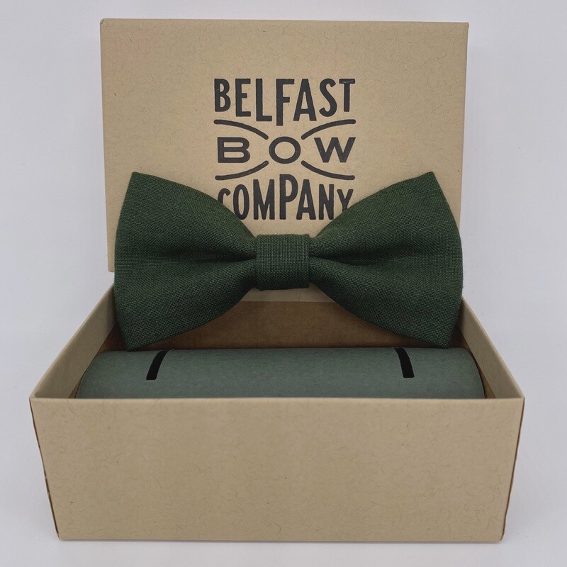 Irish Linen Bow Tie in Brunswick Green