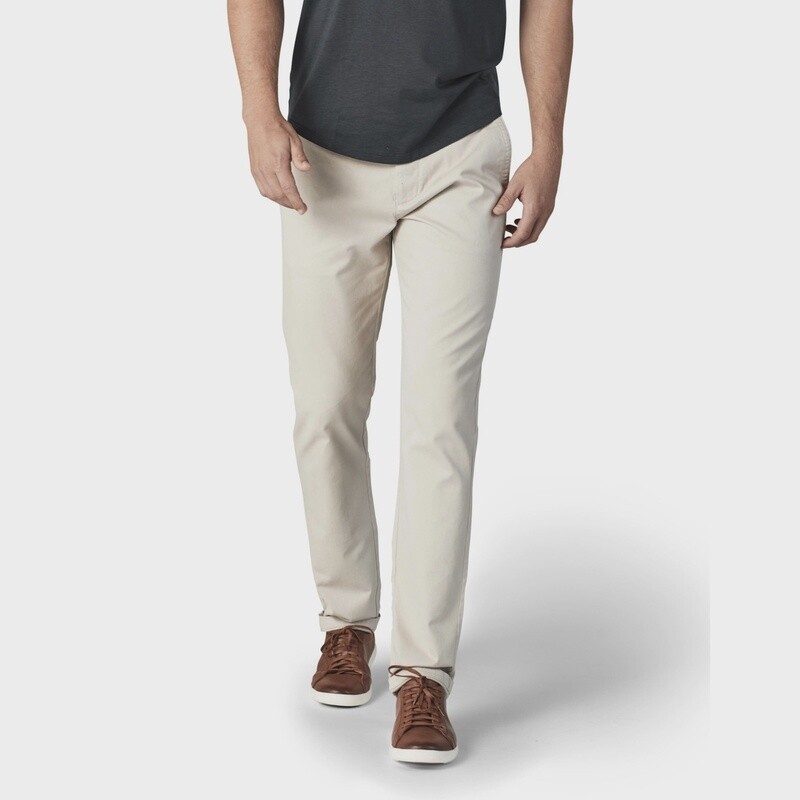 Feel Good Chinos in Light Khaki
