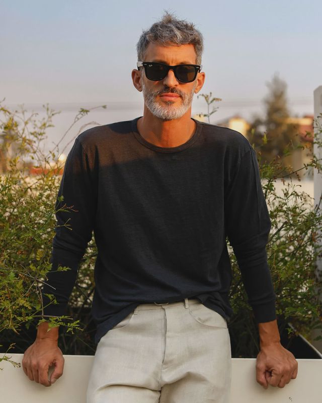 Long Sleeve Sun Tee in Night