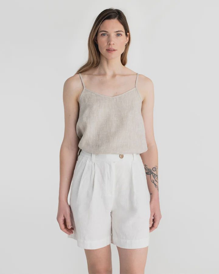 Pleated Linen Shorts Bagan In White
