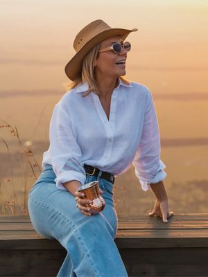 Women&#39;s White Linen Shirt