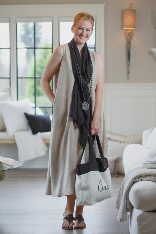 Stevie Linen Scarf In Black