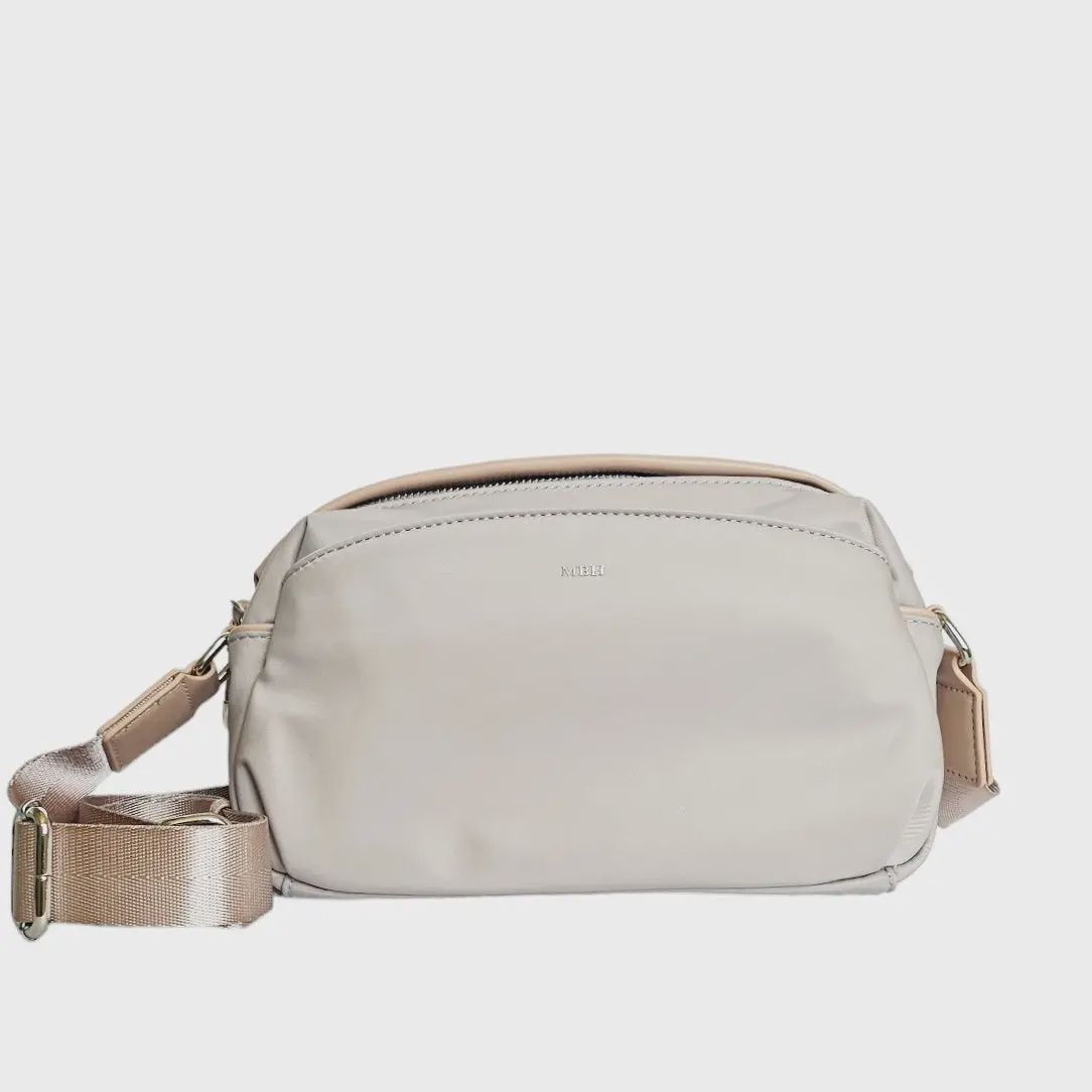 Everyday Crossbody Bag In Champagne