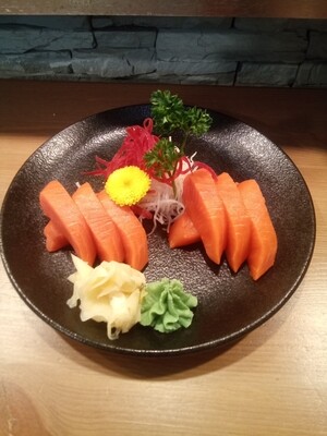 Sockeye Salmon Sashimi (8pcs)