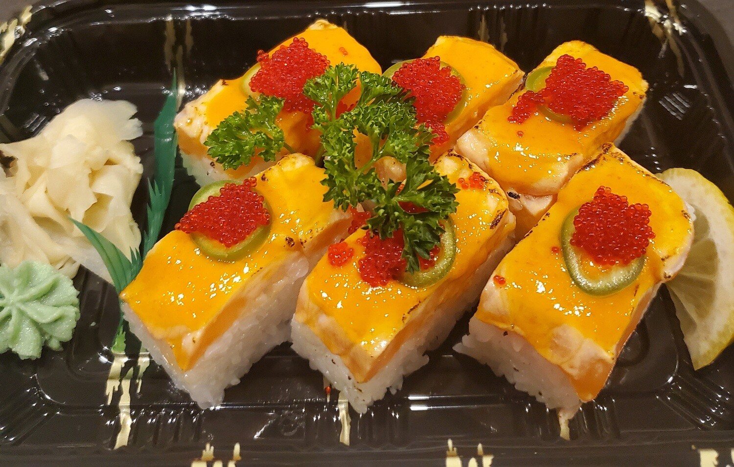 Salmon Oshi