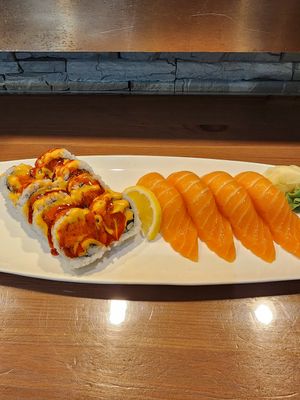 Spicy Salmon Combo