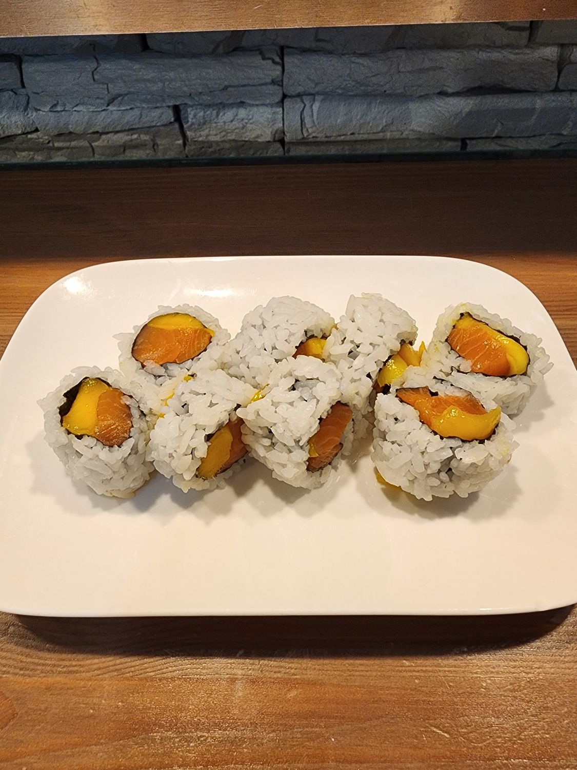 Salmon &amp; Mango Roll