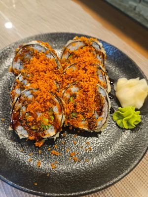 Golden Salmon Roll