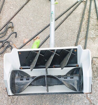 Earthwise Electric Snow Shovel Corded 16 In